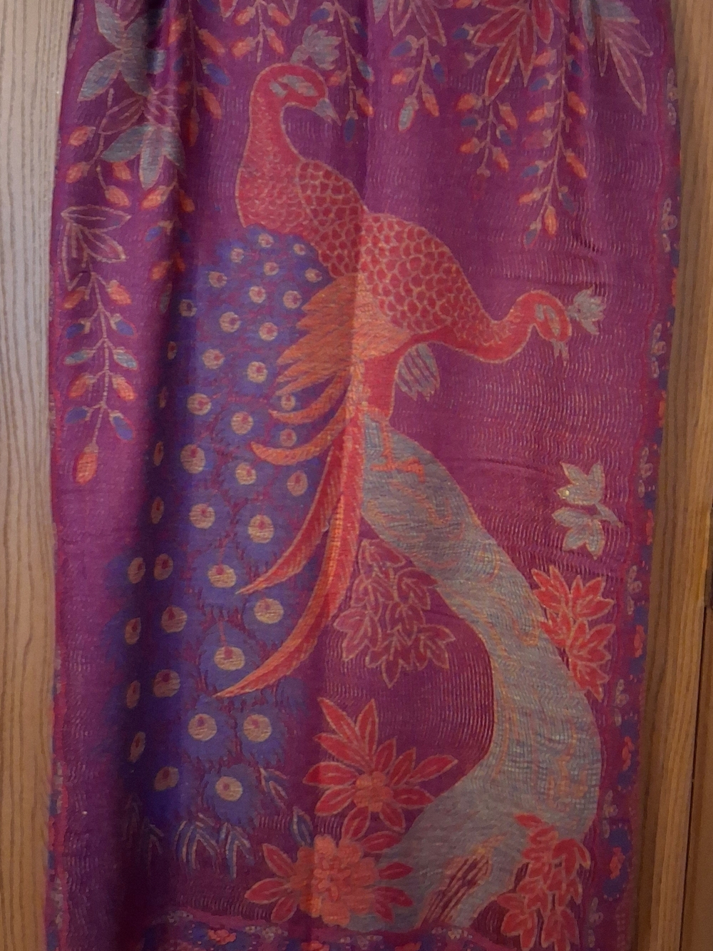 Poshmina Vibrant Peacock Jacquard Scarf in Plum and Coral